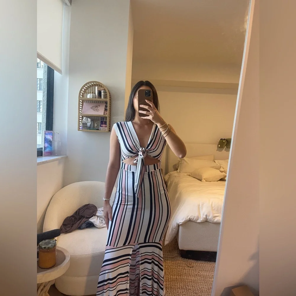 Striped cut out maxi dress
